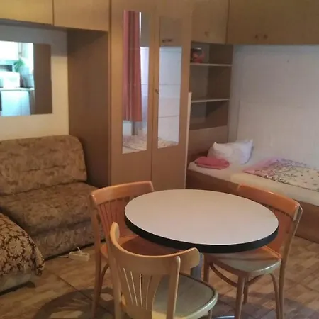 Kleine Unterkunft In Stuttgart-muenchfeld Apartment *